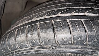 Used 2014 Maruti Suzuki Ciaz [2014-2017] ZXi Petrol Manual tyres RIGHT REAR TYRE TREAD VIEW