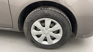 Used 2014 Nissan Sunny [2011-2014] XL Diesel Diesel Manual tyres RIGHT FRONT TYRE RIM VIEW