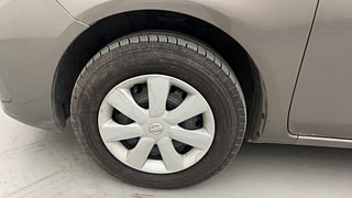 Used 2014 Nissan Sunny [2011-2014] XL Petrol Manual tyres LEFT FRONT TYRE RIM VIEW