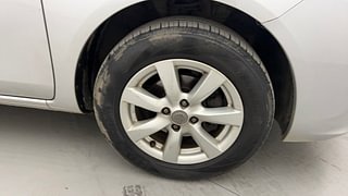 Used 2012 Nissan Sunny [2011-2014] XV Petrol Manual tyres RIGHT FRONT TYRE RIM VIEW