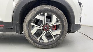 Used 2020 Kia Sonet GTX Plus 1.0 iMT Petrol Manual tyres RIGHT FRONT TYRE RIM VIEW