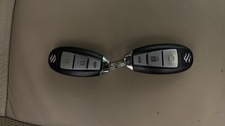 Used 2014 Maruti Suzuki Ciaz [2014-2017] ZXi Petrol Manual extra CAR KEY VIEW