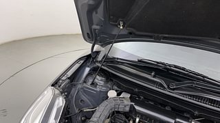 Used 2018 Maruti Suzuki Baleno [2015-2019] Delta Petrol Petrol Manual engine ENGINE RIGHT SIDE HINGE & APRON VIEW