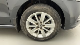 Used 2016 Volkswagen Polo [2015-2019] Highline1.2L (P) Petrol Manual tyres RIGHT FRONT TYRE RIM VIEW