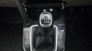 Used 2019 Kia Seltos HTX D Diesel Manual interior GEAR  KNOB VIEW