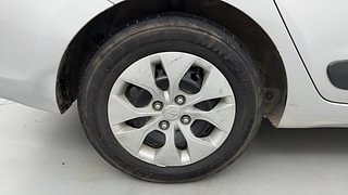 Used 2014 Hyundai Xcent [2014-2017] S Petrol Petrol Manual tyres RIGHT REAR TYRE RIM VIEW