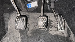 Used 2017 Maruti Suzuki Baleno [2015-2019] Delta Petrol Petrol Manual interior PEDALS VIEW