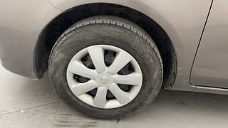 Used 2014 Nissan Sunny [2011-2014] XL Diesel Diesel Manual tyres LEFT FRONT TYRE RIM VIEW