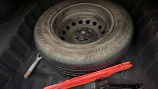 Used 2014 Nissan Sunny [2011-2014] XL Diesel Diesel Manual tyres SPARE TYRE VIEW