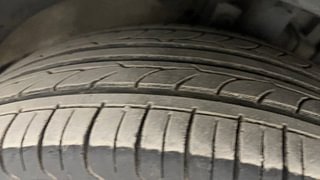 Used 2013 Ford Figo [2010-2015] Duratorq Diesel Titanium 1.4 Diesel Manual tyres RIGHT FRONT TYRE TREAD VIEW