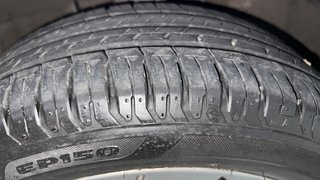 Used 2023 Hyundai Verna SX IVT Petrol Petrol Automatic tyres RIGHT FRONT TYRE TREAD VIEW