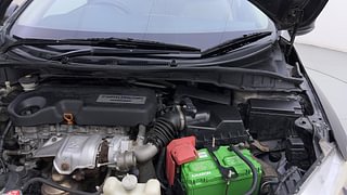 Used 2015 Honda City [2014-2017] VX Diesel Diesel Manual engine ENGINE LEFT SIDE HINGE & APRON VIEW
