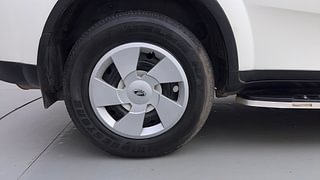 Used 2021 Mahindra XUV500 [2018-2021] W7 Diesel Manual tyres RIGHT REAR TYRE RIM VIEW