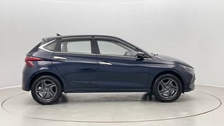 Used 2021 Hyundai New i20 Sportz 1.2 MT Petrol Manual exterior RIGHT SIDE VIEW