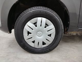 Used 2015 Maruti Suzuki Alto 800 [2012-2016] Lxi Petrol Manual tyres LEFT FRONT TYRE RIM VIEW