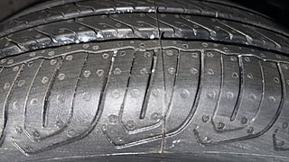 Used 2015 Honda City [2014-2017] VX Diesel Diesel Manual tyres RIGHT FRONT TYRE TREAD VIEW