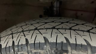 Used 2016 Maruti Suzuki Swift Dzire VXI Petrol Manual tyres RIGHT FRONT TYRE TREAD VIEW