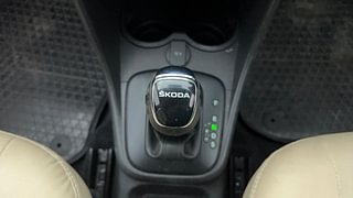 Used 2019 Skoda Rapid new [2016-2020] Ambition AT Petrol Petrol Automatic interior GEAR  KNOB VIEW