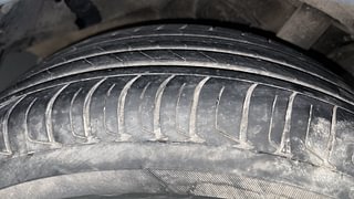 Used 2019 Tata Nexon [2017-2020] XZA Plus AMT Petrol Petrol Automatic tyres RIGHT FRONT TYRE TREAD VIEW