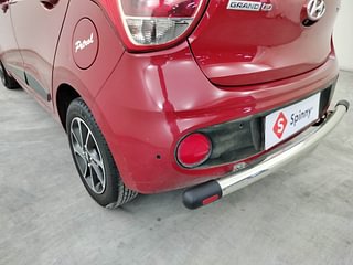 Used 2018 Hyundai Grand i10 [2017-2020] Sportz AT 1.2 Kappa VTVT Petrol Automatic dents MINOR SCRATCH