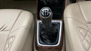 Used 2020 Maruti Suzuki Dzire [2017-2020] VXI Petrol Manual interior GEAR  KNOB VIEW