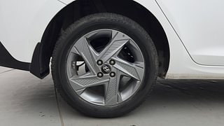 Used 2023 Hyundai Verna SX IVT Petrol Petrol Automatic tyres RIGHT REAR TYRE RIM VIEW