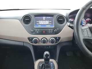 Used 2018 Hyundai Grand i10 [2017-2020] Sportz AT 1.2 Kappa VTVT Petrol Automatic interior MUSIC SYSTEM & AC CONTROL VIEW