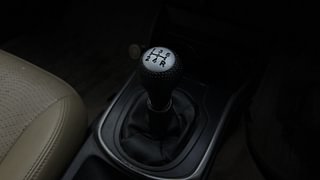 Used 2015 Honda City [2014-2017] VX Diesel Diesel Manual interior GEAR  KNOB VIEW