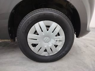 Used 2015 Maruti Suzuki Alto 800 [2012-2016] Lxi Petrol Manual tyres RIGHT FRONT TYRE RIM VIEW