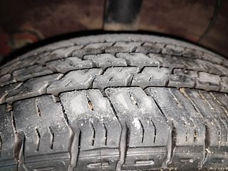 Used 2018 Hyundai Grand i10 [2017-2020] Sportz AT 1.2 Kappa VTVT Petrol Automatic tyres RIGHT REAR TYRE TREAD VIEW