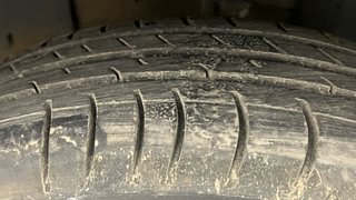 Used 2015 Renault Kwid [2015-2019] RXT Petrol Manual tyres LEFT FRONT TYRE TREAD VIEW