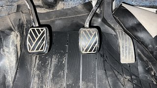 Used 2019 Maruti Suzuki Vitara Brezza [2016-2020] LDi Diesel Manual interior PEDALS VIEW