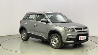 Used 2019 Maruti Suzuki Vitara Brezza [2016-2020] LDi Diesel Manual exterior RIGHT FRONT CORNER VIEW