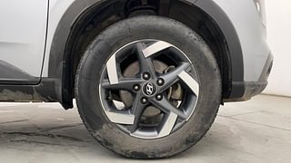 Used 2019 Hyundai Venue [2019-2021] SX 1.0 (O) Turbo Petrol Manual tyres RIGHT FRONT TYRE RIM VIEW