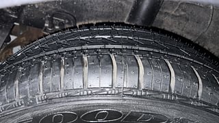 Used 2017 Hyundai Grand i10 [2017-2020] Asta 1.2 Kappa VTVT Petrol Manual tyres RIGHT REAR TYRE TREAD VIEW
