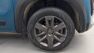 Used 2022 Renault Kwid CLIMBER 1.0 Opt Petrol Manual tyres RIGHT FRONT TYRE RIM VIEW