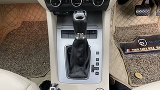 Used 2018 skoda Octavia 2.0L Style TDI AT Diesel Automatic interior GEAR  KNOB VIEW