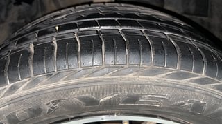 Used 2019 Tata Nexon [2017-2020] XZA Plus AMT Petrol Petrol Automatic tyres RIGHT FRONT TYRE TREAD VIEW