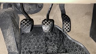 Used 2018 Volkswagen Ameo [2016-2020] 1.0 Highline Plus Petrol Petrol Manual interior PEDALS VIEW
