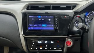 Used 2017 Honda City [2017-2020] V CVT Petrol Automatic interior MUSIC SYSTEM & AC CONTROL VIEW