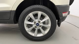 Used 2020 Ford EcoSport [2017-2021] Titanium 1.5L Ti-VCT Petrol Manual tyres LEFT REAR TYRE RIM VIEW