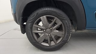 Used 2022 Renault Kwid CLIMBER 1.0 Opt Petrol Manual tyres RIGHT REAR TYRE RIM VIEW