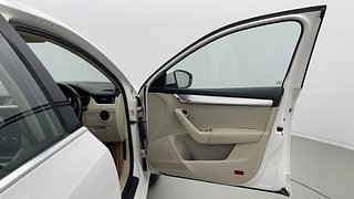 Used 2018 skoda Octavia 2.0L Style TDI AT Diesel Automatic interior RIGHT FRONT DOOR OPEN VIEW