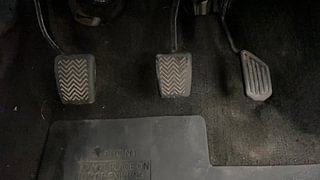 Used 2012 Toyota Etios Liva [2010-2017] GD Diesel Manual interior PEDALS VIEW