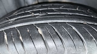 Used 2018 Volkswagen Ameo [2016-2020] 1.0 Highline Plus Petrol Petrol Manual tyres RIGHT REAR TYRE TREAD VIEW