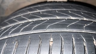 Used 2018 Maruti Suzuki Baleno [2015-2019] Alpha Petrol Petrol Manual tyres LEFT FRONT TYRE TREAD VIEW