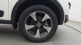 Used 2019 Tata Nexon [2017-2020] XZA Plus AMT Petrol Petrol Automatic tyres RIGHT FRONT TYRE RIM VIEW