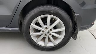 Used 2018 Volkswagen Ameo [2016-2020] 1.0 Highline Plus Petrol Petrol Manual tyres LEFT REAR TYRE RIM VIEW