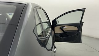 Used 2018 Volkswagen Ameo [2016-2020] 1.0 Highline Plus Petrol Petrol Manual interior RIGHT FRONT DOOR OPEN VIEW