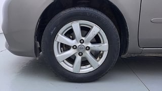 Used 2014 Nissan Sunny [2011-2014] XV Diesel Diesel Manual tyres LEFT FRONT TYRE RIM VIEW